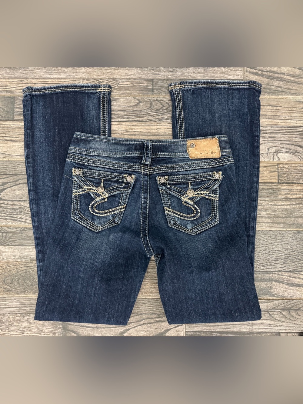 Silver Women’s Suki Surplus - size 26 x 32